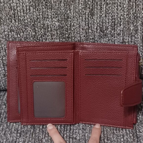 AIRKIT Maroon Genuine Leather Wallet, RFID Blocking - Picture 5 of 5